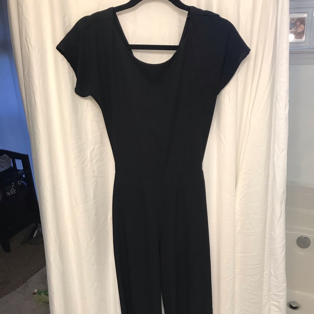 Open back jumpsuit - Picture 3 of 3